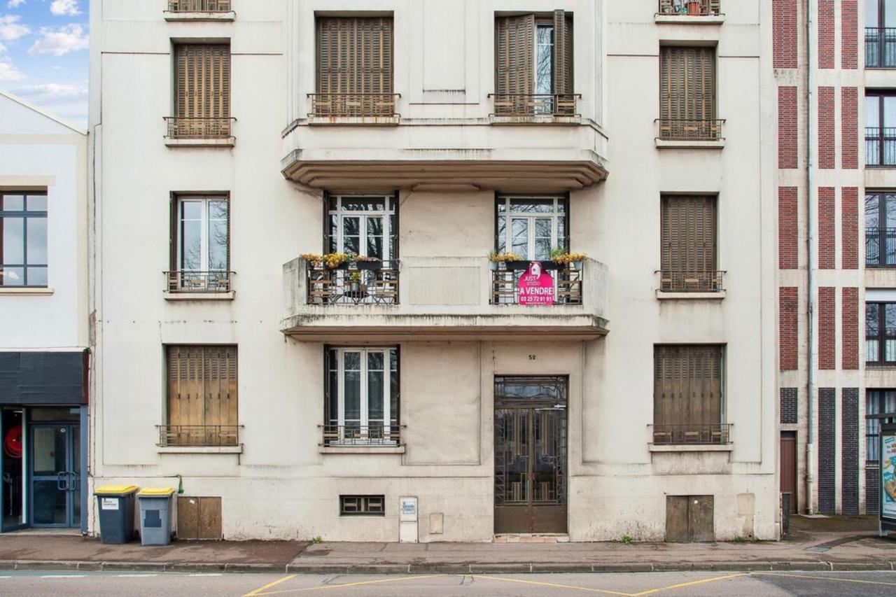 Sublime Appart Tout Confort Centre Ville Gare Troyes Exterior foto
